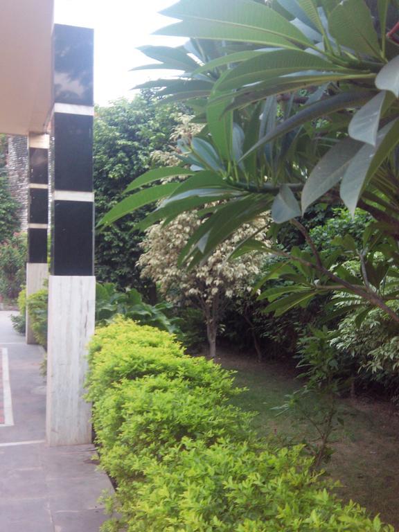 Hotel Kanishka 坎普尔 外观 照片